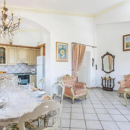 Holiday home Girasole *